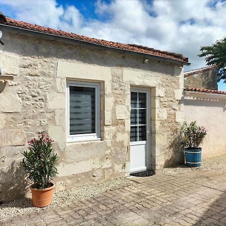 Agreable Maison De Vacances En Charente-Maritime Arvert Buitenkant foto